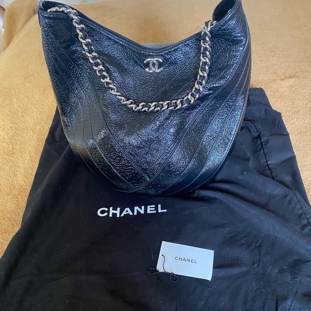 Chanel Black glazed calf Leather Women's shoulder Bag
